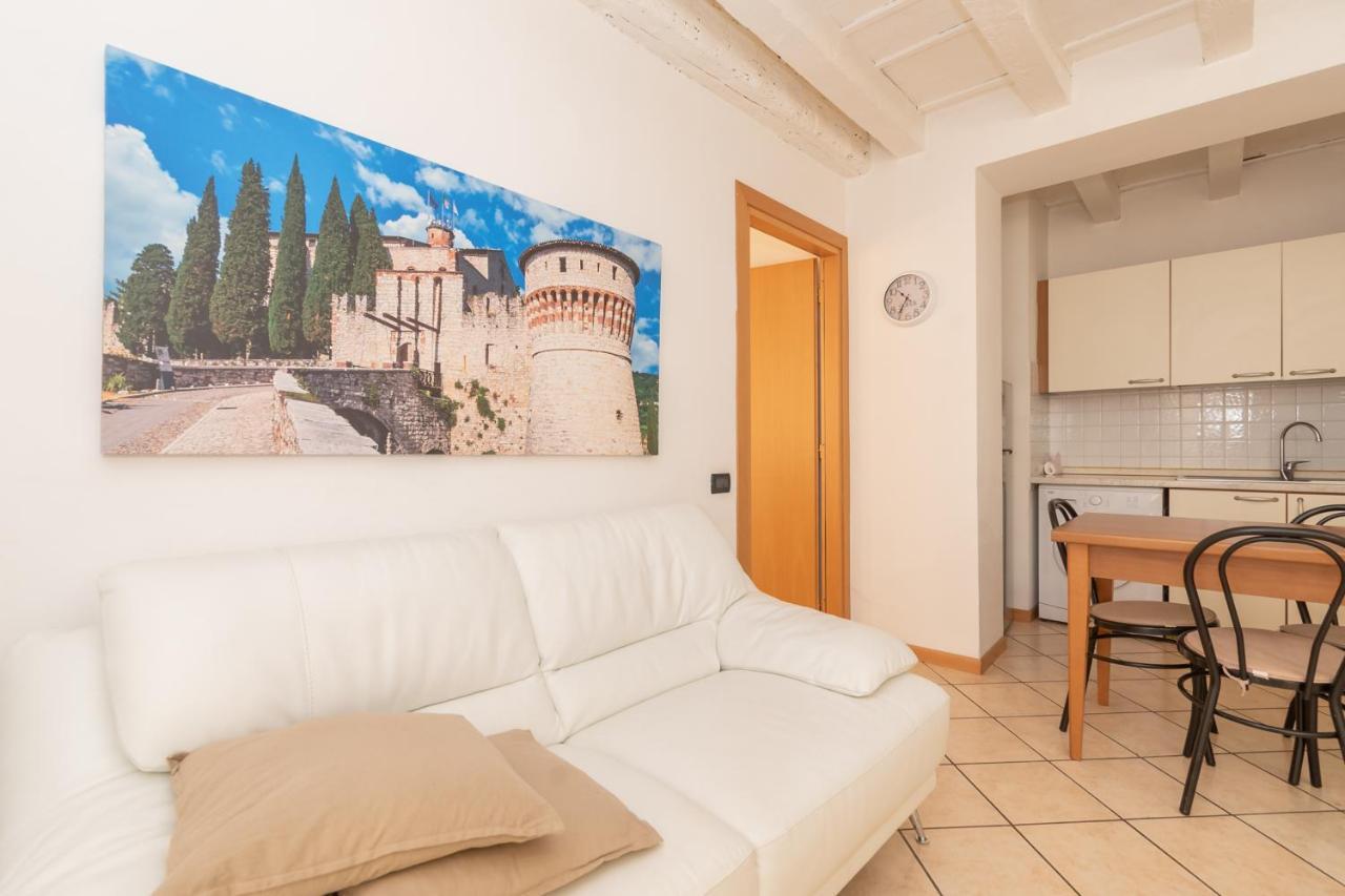 Appartamento Bilocale 1 Piazza Vittoria - Affitti Brevi Italia Brescia Exterior foto